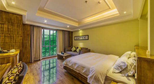 Howard Johnson Life Mountain View Chengdu