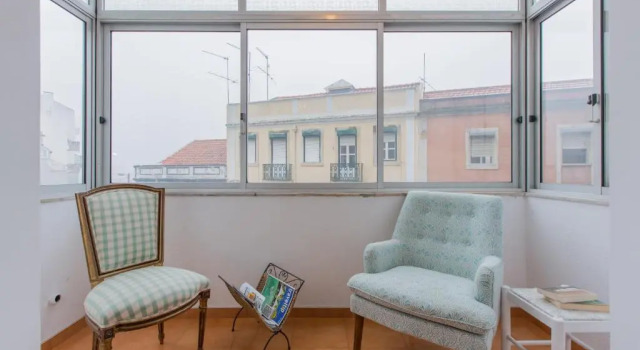 Апартаменты Light Filled Apartment + Free Pick-Up, By TimeCooler