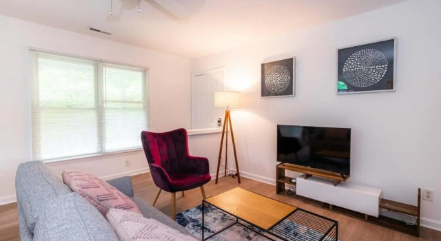 Viagem Bright and Green 1BR with Parking