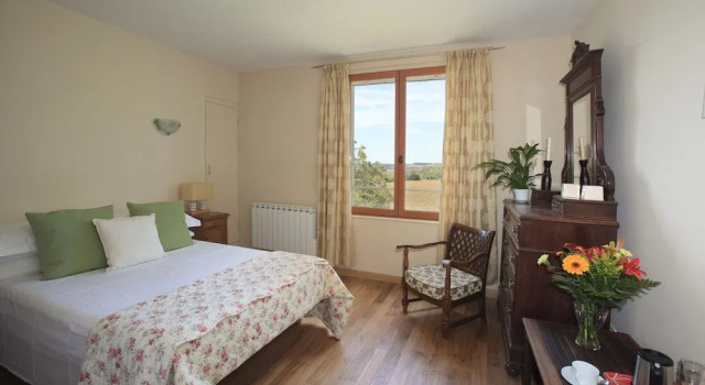 South Tarn Gites - Deluxe and Tranquil near Lautrec Village, Book Hotel Hotels in Tarn with Breakfast, Breakfasts