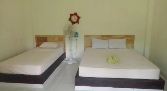 Двухместный номер Standard с красивым видом из окна Amed Stop Inn Homestay, Rooftop Restaurant and Bar