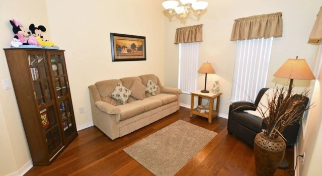 Коттедж Lakeside 4-Bed Pool Home at Villa Sol home
