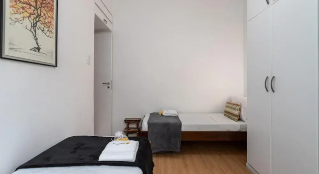 For Families 10min From Copacabana Beach Pl804, Забронировать Отель Отели штата Рио-де-Жанейро с парковкой, Парковка