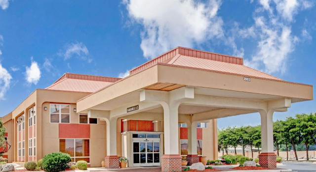 Номер Standard Ramada by Wyndham West Memphis