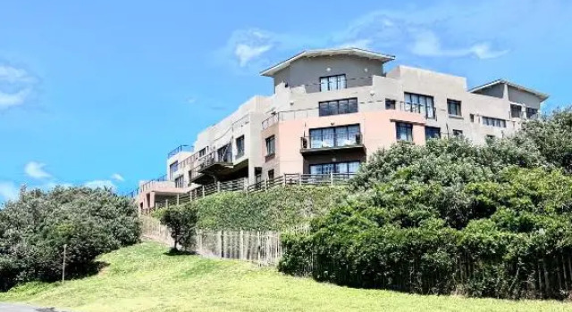 Апартаменты Grace 10 Two Bedroom Beach Front Apartment