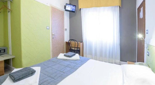 Трёхместный номер Standard Hotel Doria