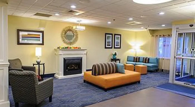 Люкс Standard Holiday Inn Express - Ludlow - Chicopee Area by IHG