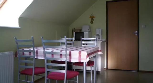 Ferienwohnung Kretschmer, Prenota Appartamento Hotel a Garz con parcheggio, Parcheggio