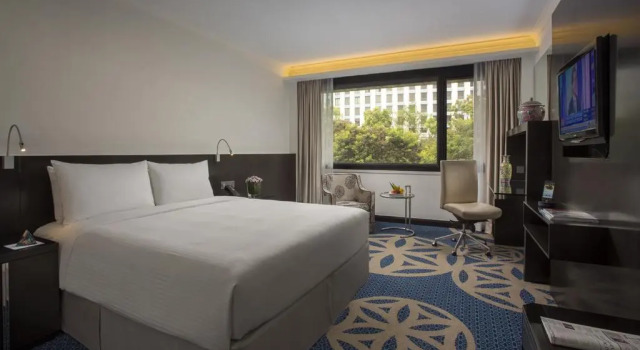 Deluxe Doppel Zimmer mit Balkon Concorde Hotel Singapore