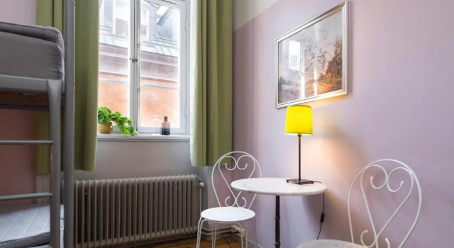 Четырёхместный номер Standard Castanea Old Town Hostel