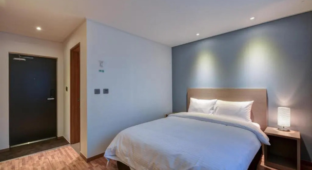 Run of House Sea Moon Tourist Hotel