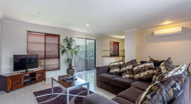 Annand Mews Serviced Apartments