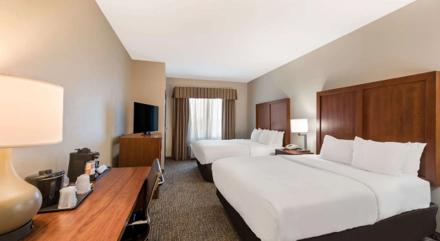 Четырёхместный номер Standard Comfort Inn & Suites Las Vegas - Nellis