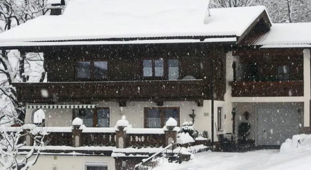 Alluring Apartment in Ramsau im Zillertal With Terrace, Забронировать Апартаменты/квартира Апартаменты Тироля, Апартаменты/квартира