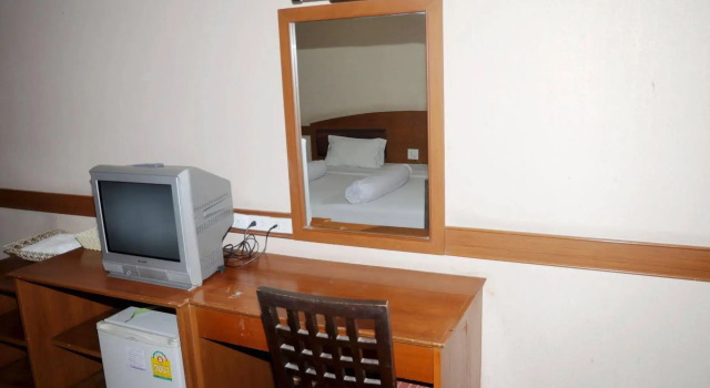 Ayutthaya Thanee Hotel