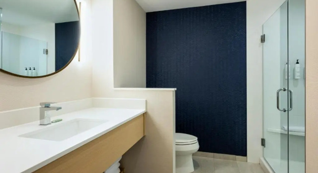 Номер Standard Fairfield by Marriott Inn & Suites North Bay