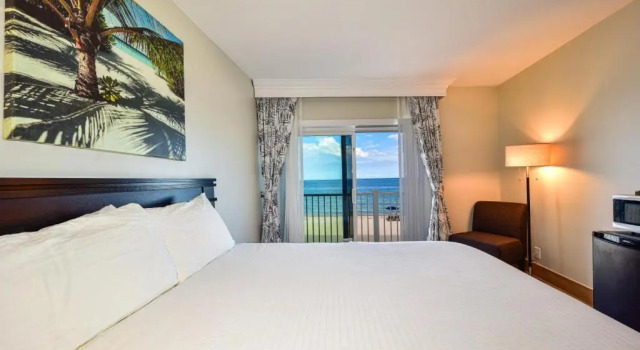Номер Standard Sun Tower Hotel & Suites on the Beach