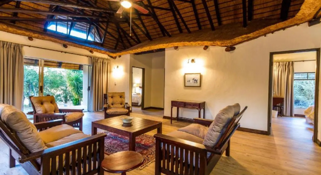 Phelwana Game Lodge, Book Hotel Hoteller i Limpopo med parkering, Parkering