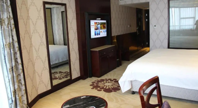 Люкс HengNa International Hotel