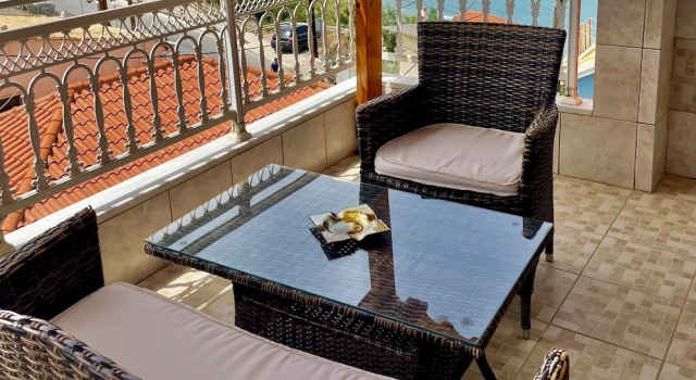 Standard Triple room with balcony Sofotel