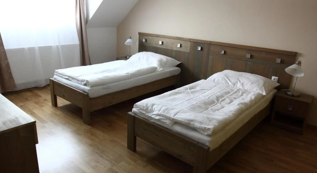 Slunný dvůr, Забронировать Отель Добрушка Краловеградецкий край