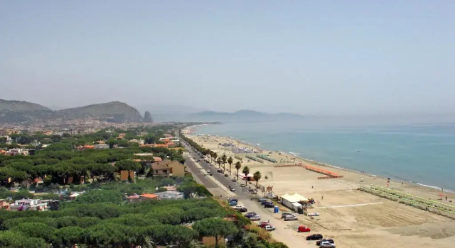 Семейный номер Standard с видом на море Torre Del Sole