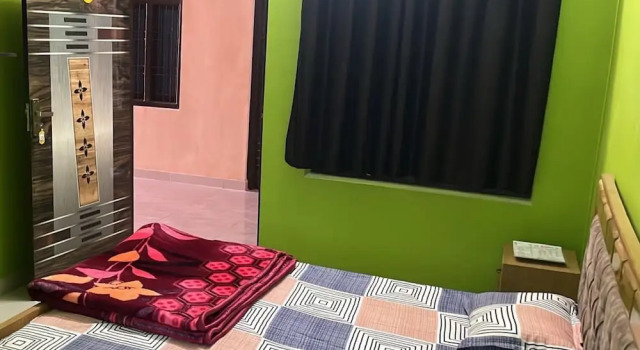 Goroomgo Shree Raj Homestay Ayodhya