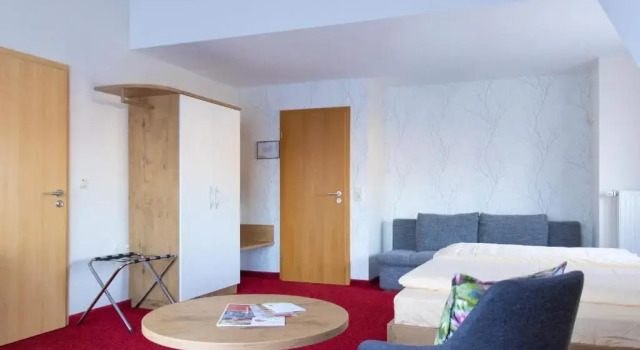 Трёхместный номер Standard с видом на горы DEVA Hotel Renchtalblick