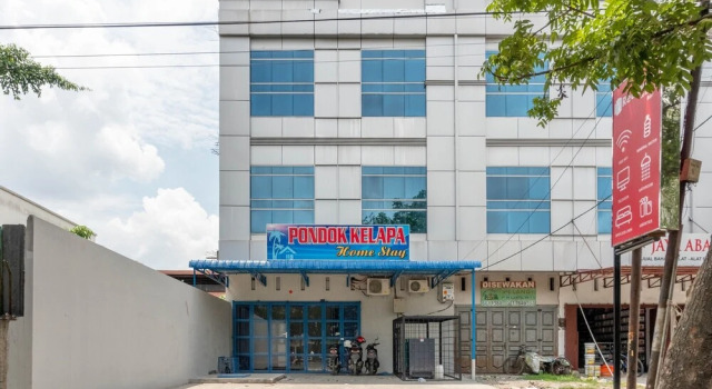 Pondok Kelapa Homestay by RedDoorz, Rezervovat Hotel Hotely v Medan s parkováním, Parkování