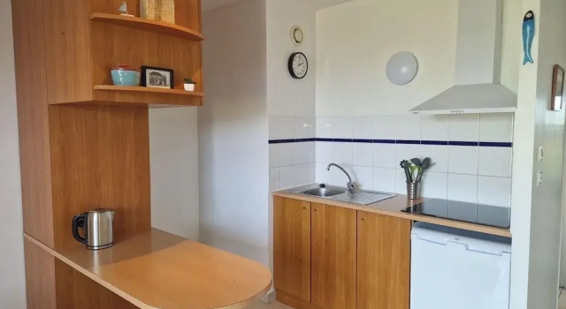 Апартаменты Flat With Direct Beach Access