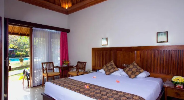 Номер Standard с видом на воду Puri Dalem Hotel