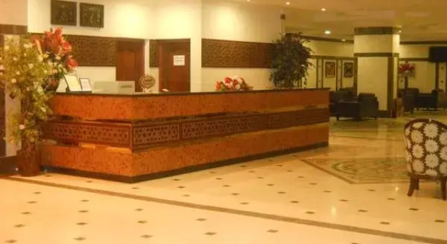 Ishraq Al Madina Hotel1(فندق اشراق المدينة 1), Забронировать Отель Бизнес-отели Медины, рядом с Ворота Али ибн Абу Талиба в мечети Пророка, 4* 5*