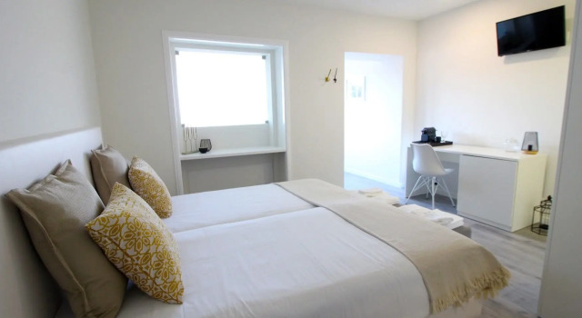 JR Studios & Suites