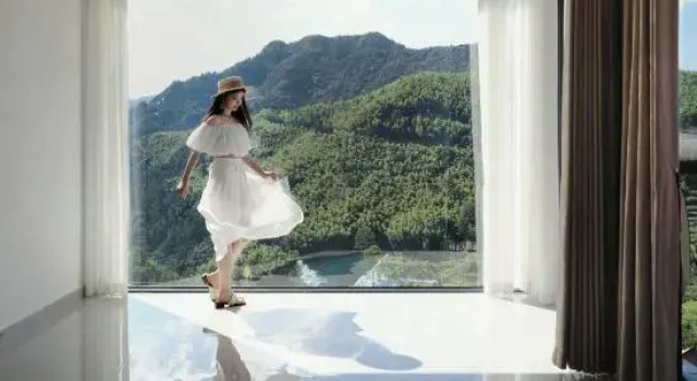 Yunli Homestay, Prenota Hotel Hotel a Huzhou con parcheggio, Parcheggio