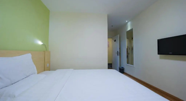 7 Days Inn Zhuhai Chimelong Hengqin Wanzai Branch