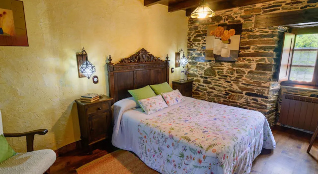 Casas da Lexa, Rezervați Hotel Hoteluri în Taramundi cu parcare, Parcare