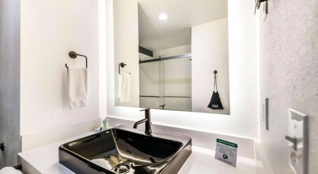 Номер Standard Hy-Lo Hotel