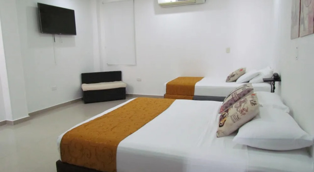 Четырёхместный номер Standard Hotel Diamonds