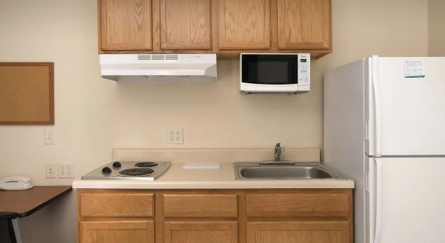 Четырёхместный номер Standard WoodSpring Suites Junction City