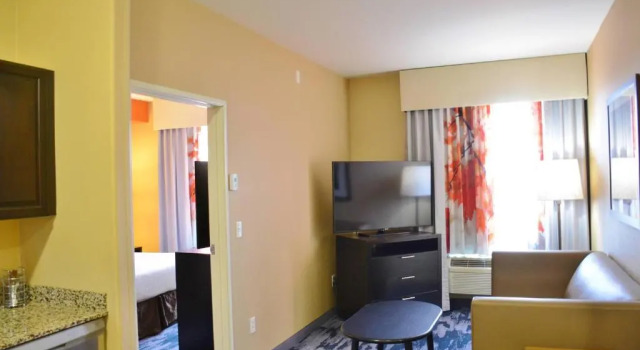 Люкс Fairfield Inn & Suites by Marriott Grand Junction Downtown/Historic Main Street