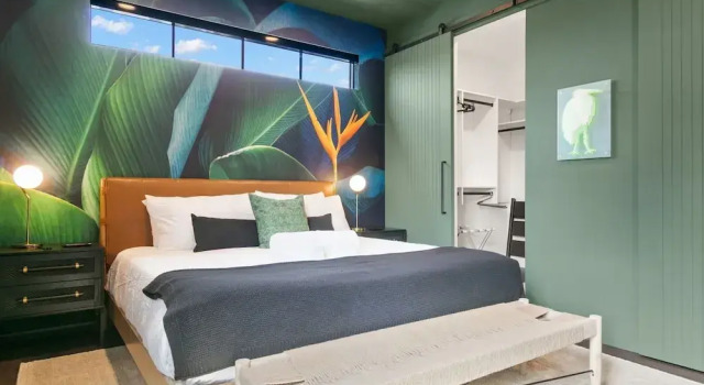 New The Artist House - Luxury Hyde Park Home, Rezerwuj Hotel Hotele w Tampa z parkingiem, Parking