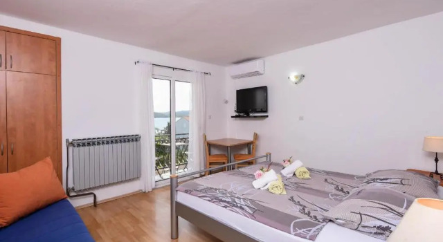 Студия с балконом Lulak Studio Apartments