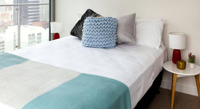 AKOM Melbourne, Забронировать Отель Мельбурн Melbourne Region, рядом с Верховный суд Виктории