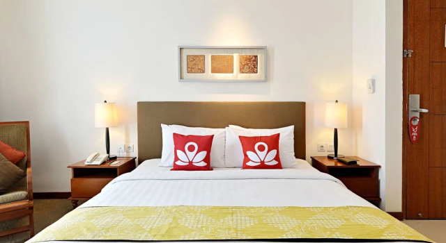 ZEN Premium Malioboro Gajah Mada, Book Hotel Hotels in Pakualaman with Parking, Parking