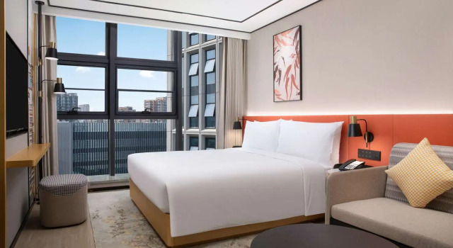 Номер Deluxe Hilton Garden Inn Beijing Huaxiang Tiantan Hospital