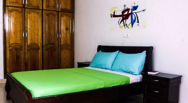 Mabea Beach, Boek Hotel Yopougon 