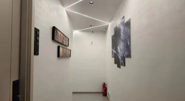 Yishe  E-sports guesthouse, Prenota Hotel Enshi Prefecture Cina