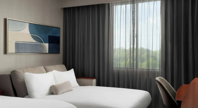 Люкс Courtyard by Marriott Long Island MacArthur Airport