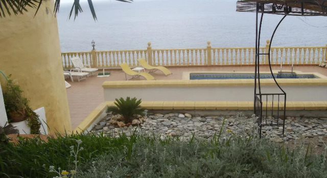 Aparthotel Albrisas