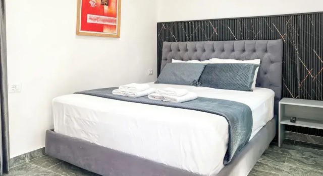 Двухместный номер Comfort с балконом и с видом на город Hotel Tier Center